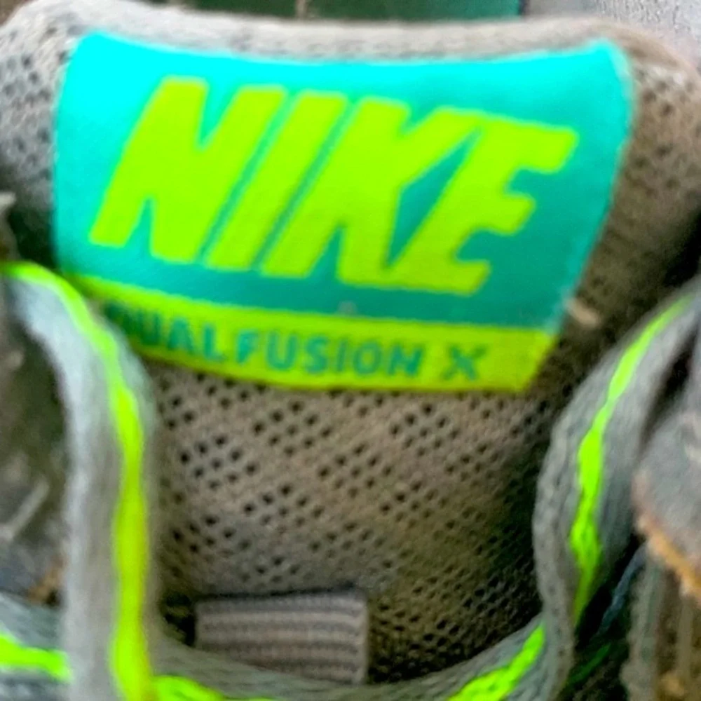Nike Teal And Gray Dual Fusion X Running Shoes Size 6.5